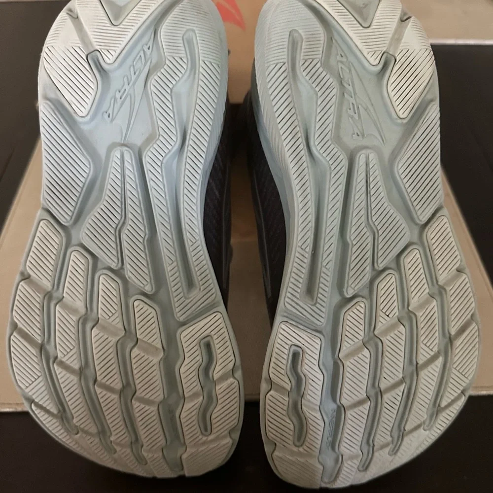 Altra Gray Experience Flow-8.5 - Picture 7 of 13